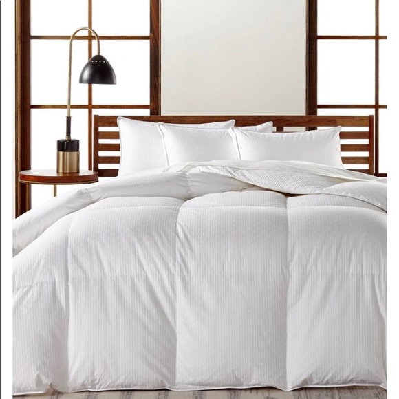 Hotel collection goose down light weight